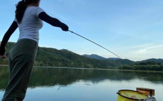 2.0主線配1.2子線釣多重的魚(yú)，能釣5斤以內(nèi)的魚(yú)