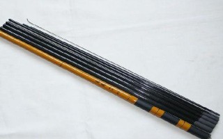 溪流竿和普通魚竿的區(qū)別，前者泛指手竿、后者是手竿和海竿的統(tǒng)稱