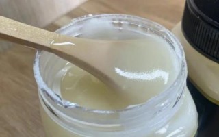 椴樹(shù)蜜簡(jiǎn)介，與南方荔枝蜜合稱“南北兩大名蜜”