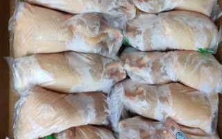 為什么白條鴨那么便宜，因?yàn)槠涫撬俪渗? /></p><h2>一、為什么白條鴨那么便宜</h2><p>由于白條鴨屬于速成鴨的，速成的鴨子從出生至售賣的1個(gè)月里，從來沒有下過水和挪過窩，40天就能長到2-3斤，通常長大后就成了街頭巷尾的烤鴨原料。</p><p style=