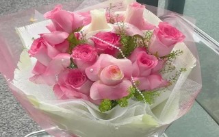 粉色洛神玫瑰花的花語是什么，寓意初戀、甜美、純真等