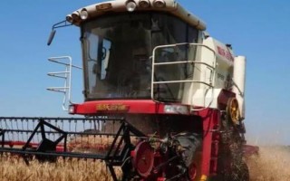小麥收獲機發(fā)生故障怎么解決，割刀阻塞時可加大油門、提高發(fā)動機的轉速