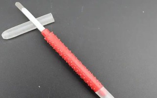 免移蟲育王盒的如何使用，先放到蜜糖水中浸泡2-4小時(shí)