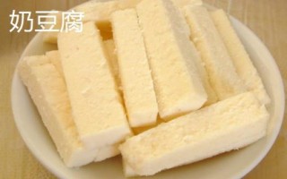 二連浩特市的特產(chǎn)，包括牛羊卷肉和皮囊酒等種類